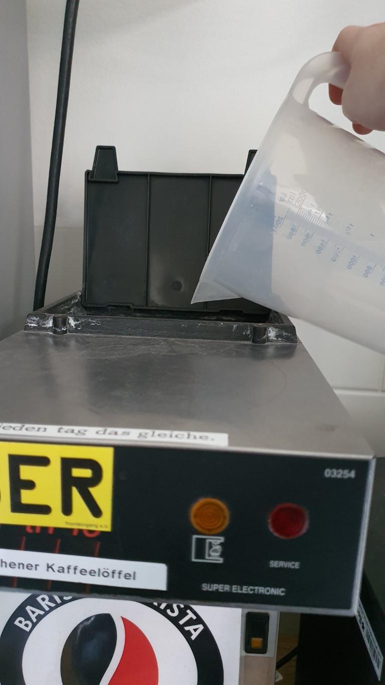 Befuellklappe (Medium).jpg